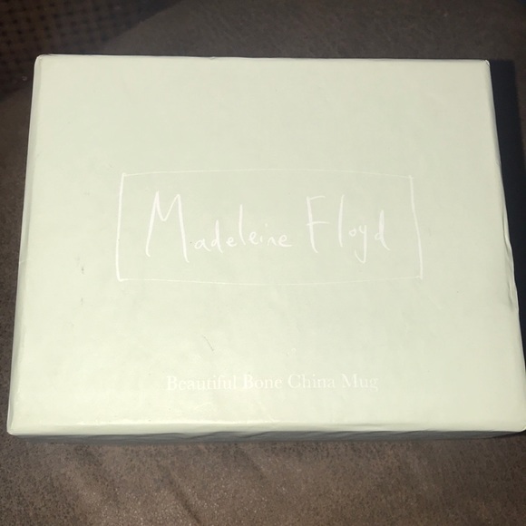 NWT Madeleine Floyd butterfly 🦋 mug - Picture 2 of 9